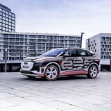 Der Elektromotor hinten ist eine permanenterregte Synchronmaschine mit 150 kW / 204 PS