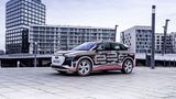 Der Elektromotor hinten ist eine permanenterregte Synchronmaschine mit 150 kW / 204 PS