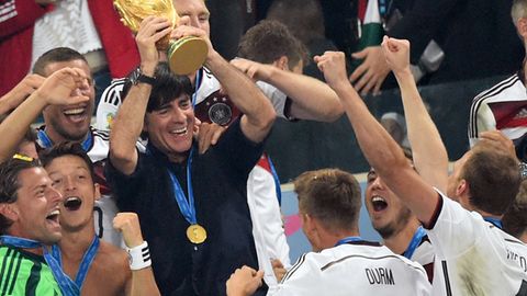 Löw feiert WM-Sieg