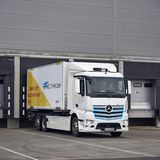 So dürfte das Szenario aussehen: Mercedes Benz eActros im Praxiseinsatz bei Netto