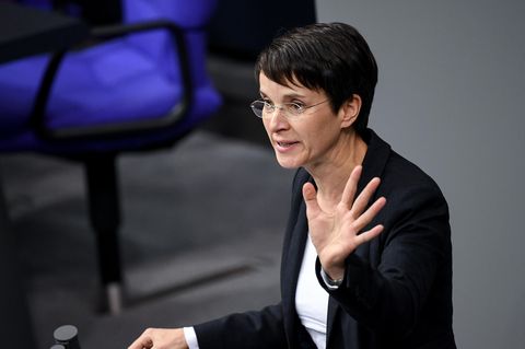 Frauke Petry (fraktionslos) spricht im Bundestag