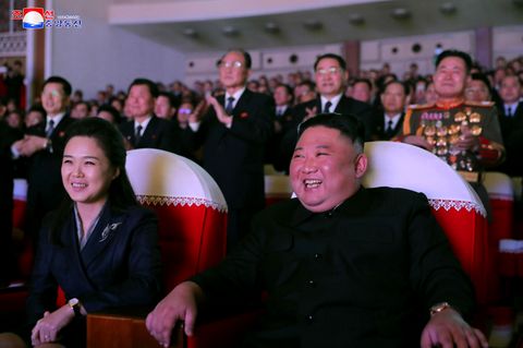 Nordkorea: Eine schrecklich bizarre Familie  – wie sich Kim Jong-un und seine Sippe an der Macht halten
