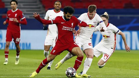 Liverpool gegen Leipzig: Mo Salah im Zweikampf mit Dani Olmo