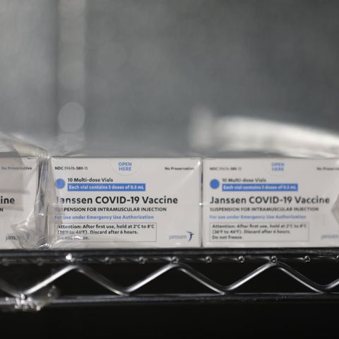 Eingeschweißte Packungen des Impfstoff von Johnson & Johnson gegen SARS-CoV-2