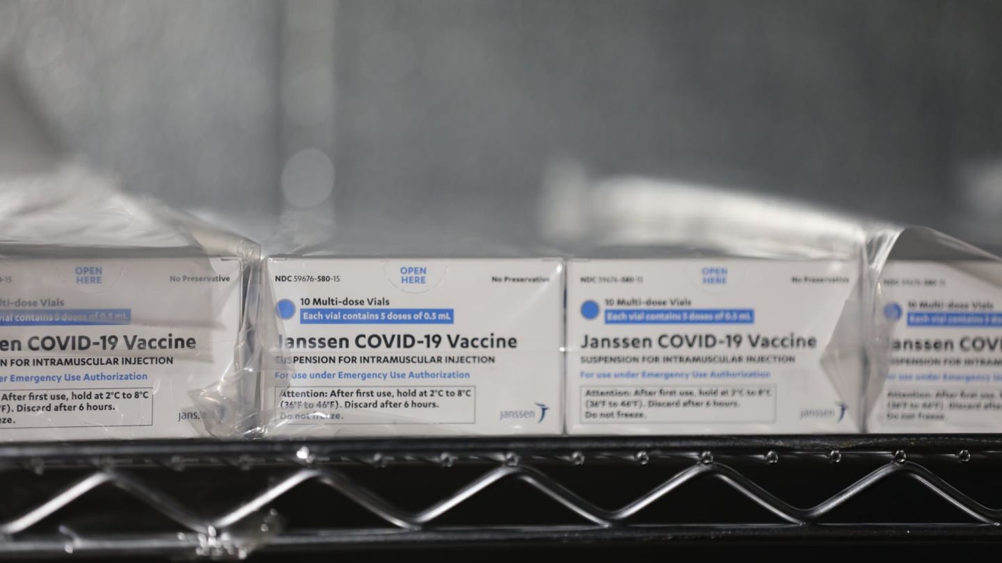 Eingeschweißte Packungen des Impfstoff von Johnson & Johnson gegen SARS-CoV-2