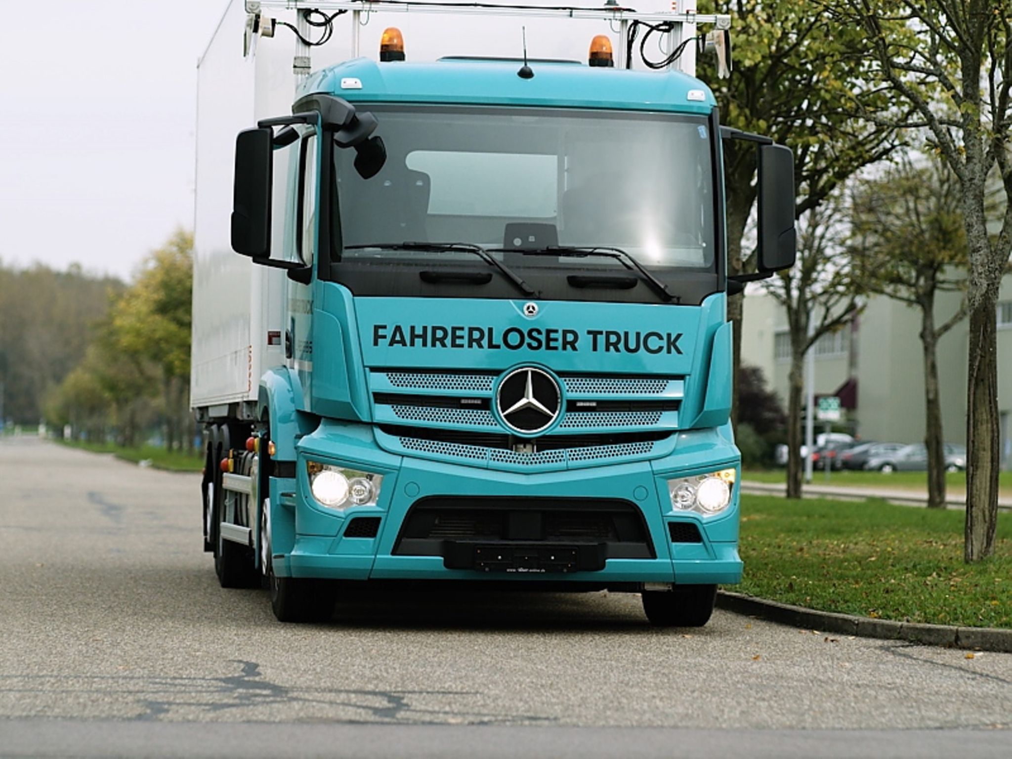 Autonome Lastwagen auf Firmengeländen Führerlos ans Ziel STERN.de