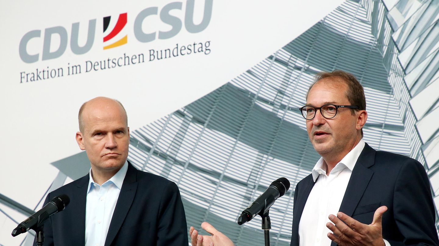 Sehen mit den abgegebenen Ehrenerklärungen aller Unions-Abgeordneten den Maskenskandal weitgehend aufgearbeitet: Fraktionsspitzen Ralph Brinkhaus (CDU, li.) und Alexander Dobrindt (CSU)