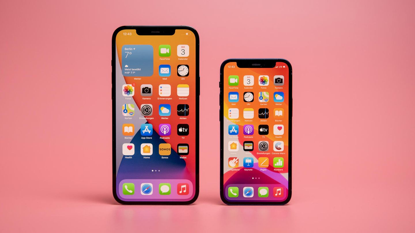 Die iPhone-12-Familie (links das Pro Max, rechts das Mini) verkaufte sich sehr gut - und dürfte auch für hohe Downloadzahlen der App-Anbieter gesorgt haben.