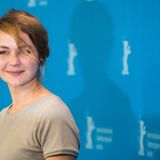 Die Schauspielerin wurde 1985 in Ost-Berlin geboren. Von 2006 bis 2010 studierte sie Schauspiel an der Hochschule für Musik und Theater Rostock. Im Anschluss daran war sie zwei Jahre lang Ensemblemitglied am Schauspiel Dortmund. Während dieser Zeit begann sie, erste Filme zu drehen. Luise Heyer lebt in Berlin und hat ein Kind.