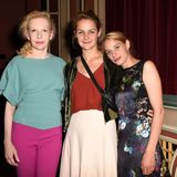 2017 spielte Luise Heyer die Hauptrolle in dem wunderbaren Spielfilm "Einmal bitte alles", der auf dem Max-Ophüls-Festival Premiere feiert. Heyer spielt darin die junge Isi, die an ihrem Traum festhält, Illustratorin zu werden.