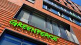 Seit mehr als 40 Jahren engagiert sich Greenpeace in Deutschland für den Umweltschutz. Umwelt-Interessierte können die Arbeit der Organisation in der Hamburger HafenCity auch hautnah erleben.