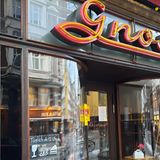 Wer auf der Suche ist nach leckeren Kuchen und Torten, wird im Café Gnosa in der Langen Reihe fündig, das seit den 80er Jahren als schwul-lesbischer Treffpunkt gilt.