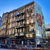 Das Fuck Yeah Sexshop-Kollektiv liegt im Hamburger Gängeviertel. Bedingt durch die Corona-Pandemie kann aktuell nur via "click and collect" eingekauft werden.