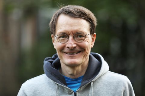 Gesundheitsexperte: Der Krisen-Erklärer: Wie sich Karl Lauterbach in der Corona-Pandemie zum politischen Superstar entwickelt