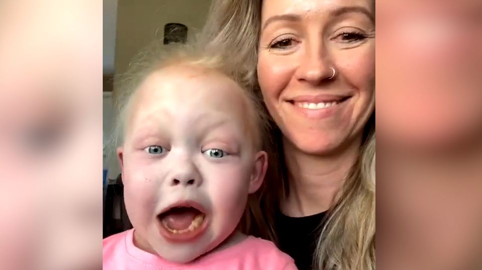 Siebenjährige Bella begeistert Tiktok Isabella Thompson mit ihrer Mutter Kyla