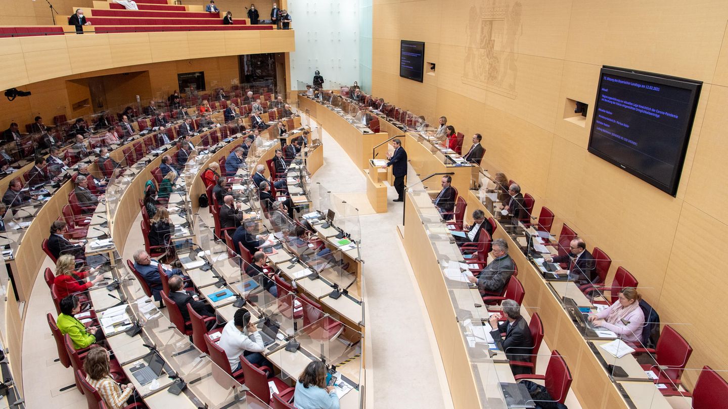 CSU-Parteichef und Bayerns Ministerpräsident Markus Söder hält eine Rede im bayerischen Landtag
