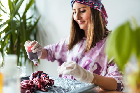 Batiken (eng. Tie-Dye) liegt voll im Trend