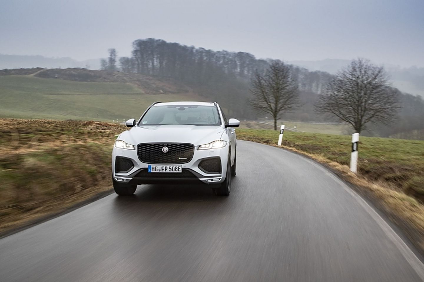 Der Jaguar F-Pace P400e ist bis zu 240 km/h schnell