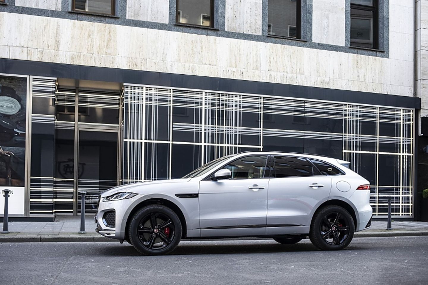 Jaguar F-Pace P400e wiegt 2.189 Kilogramm