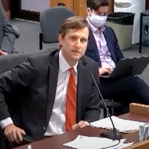 USA: Bewegender Appell eines Vater für Transgender-Tochter wird zum viralen Hit (Video)