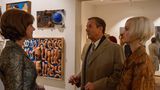 Mit den Zuwendungen finanziert Eva unter anderem ihre eigene Galerie, in der sie mit moderner Kunst handelt. Entgegen ihrem ausdrücklichen Wunsch kreuzt auch Fassbender dort auf - der Mediziner will die Trennung nicht akzeptieren. Und Schwiegermutter Caterina Schöllack (Claudia Michelsen) bietet sich als willige Helferin an: "Kleiner Streit? Kann ich vielleicht vermitteln?", fragt sie. Denn für die konservative Frau ist eine in Trennung lebende Tochter eine Schande.