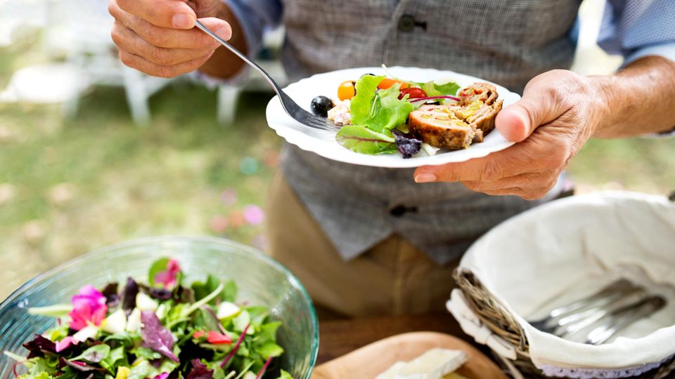 Gesund und fit: Mal sind Kohlenhydrate schlecht, mal Fett – aber diese 50 Ernährungstipps stimmen immer