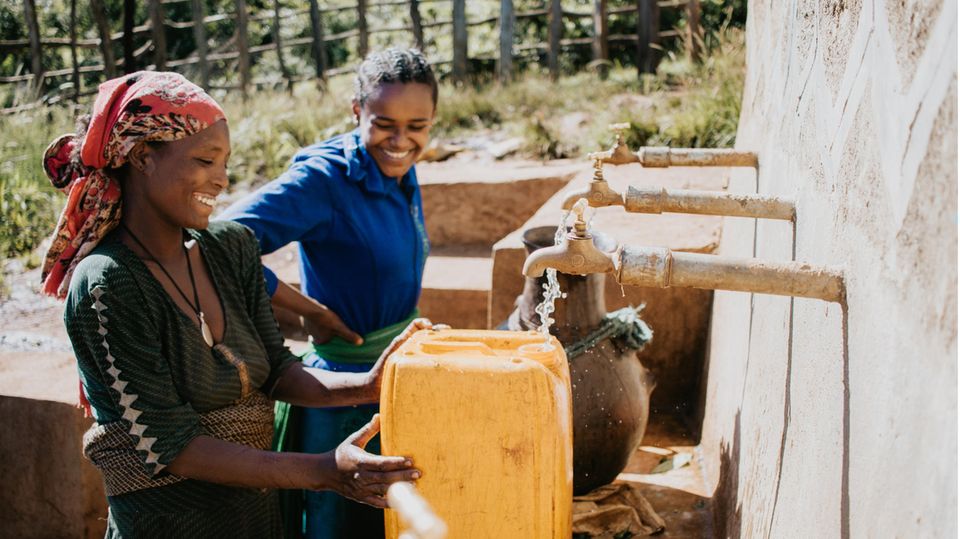 Eine von Viva con Agua gebaute Wasserentnahmestelle in Äthiopien Eine von Viva con Agua gebaute Wasserentnahmestelle in Äthiopien