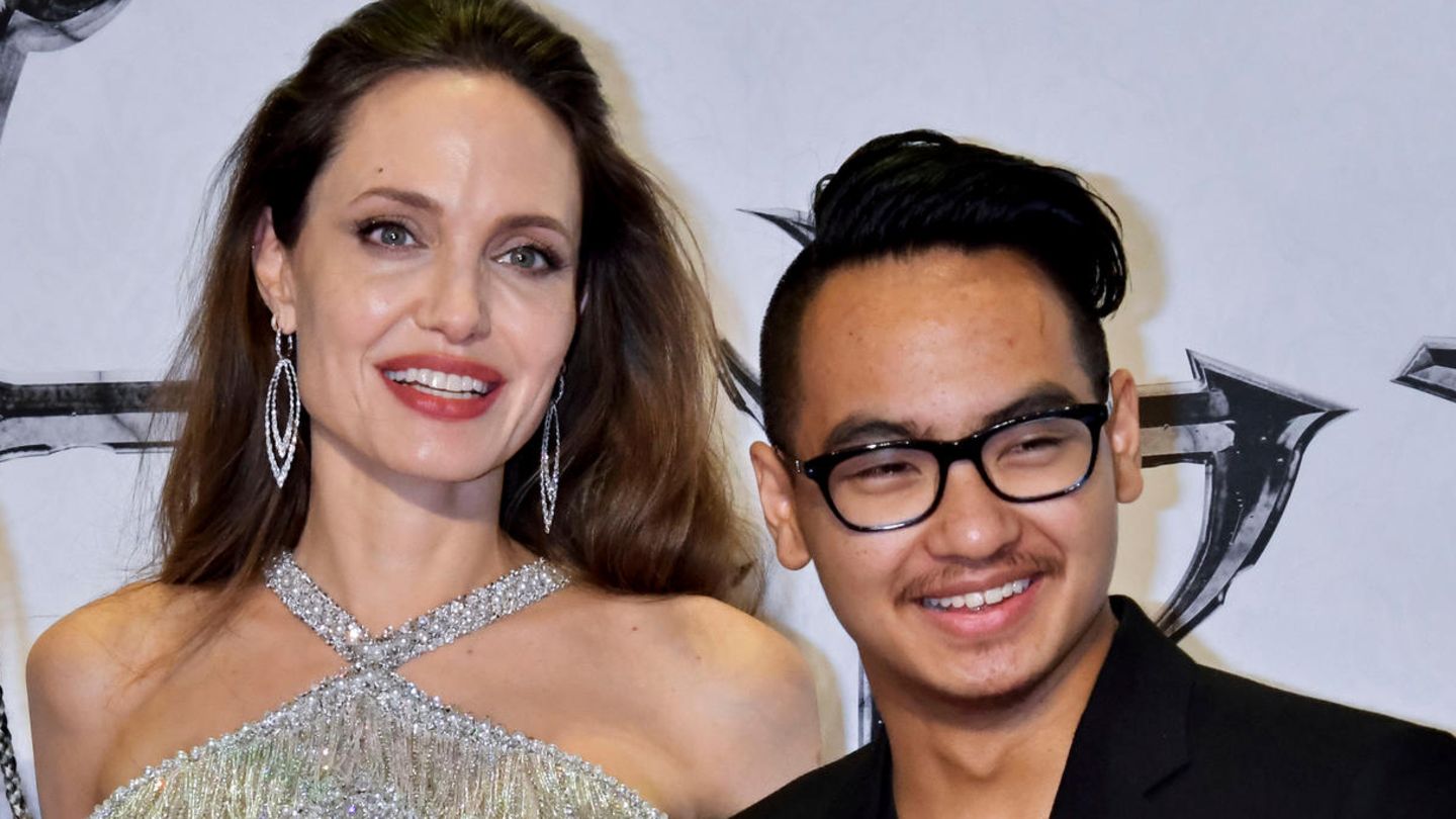 Angelina Jolie hat Maddox 2002 adoptiert, mit Brad Pitt kam sie 2005 zusammen 
