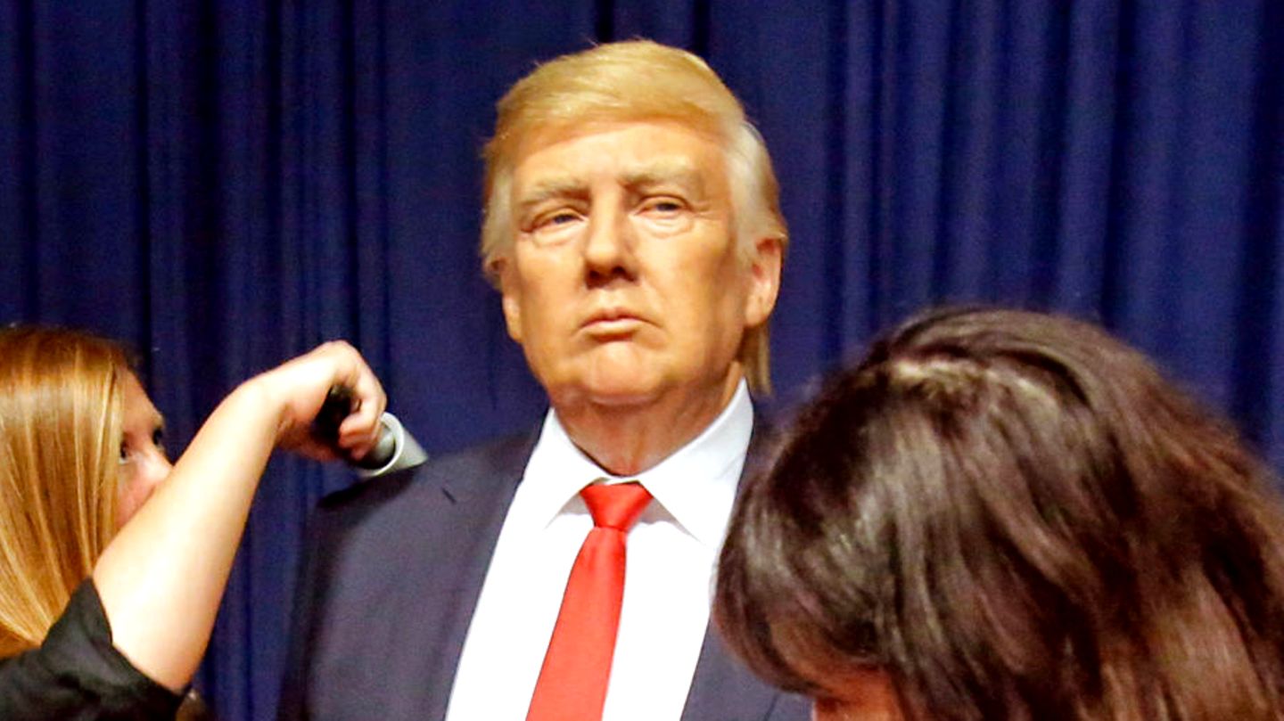 Donald Trump als Wachsfigur kurz vor der Enthüllung für die Öffentlichkeit im Januar 2017