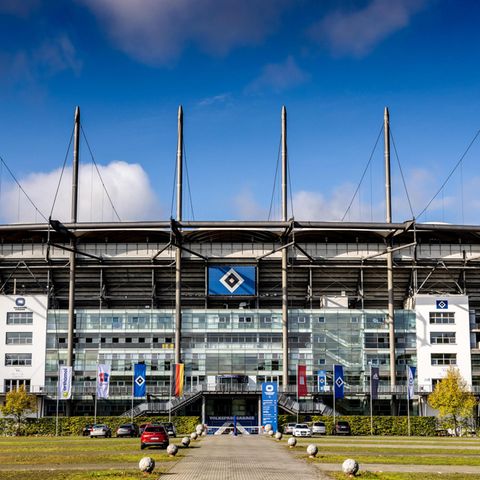 Das Hamburger Volksparkstadion an der Sylvesterallee 7 von außen