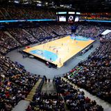 Handball Sportverein Hamburg: In Ausnahmefällen kann der HSVH auch in die größere Barclaycard Arena ausweichen, die sich unmittelbar neben der q.beyond Arena befindet.