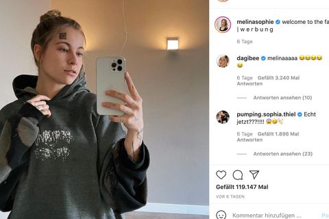 Melina Sophie: Influencerin tätowiert sich angeblich QR-Code auf die Stirn – das steckt dahinter