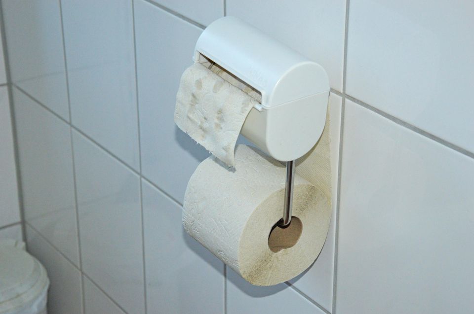 Der montierte Bideo im Badezimmer