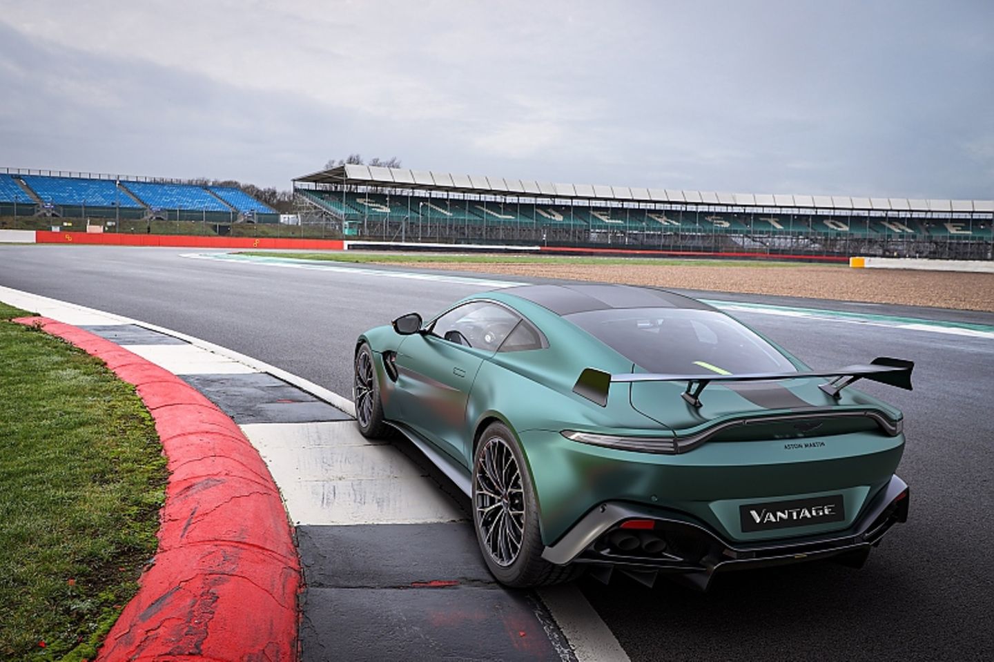 Aston Martin Vantage F1 Edition