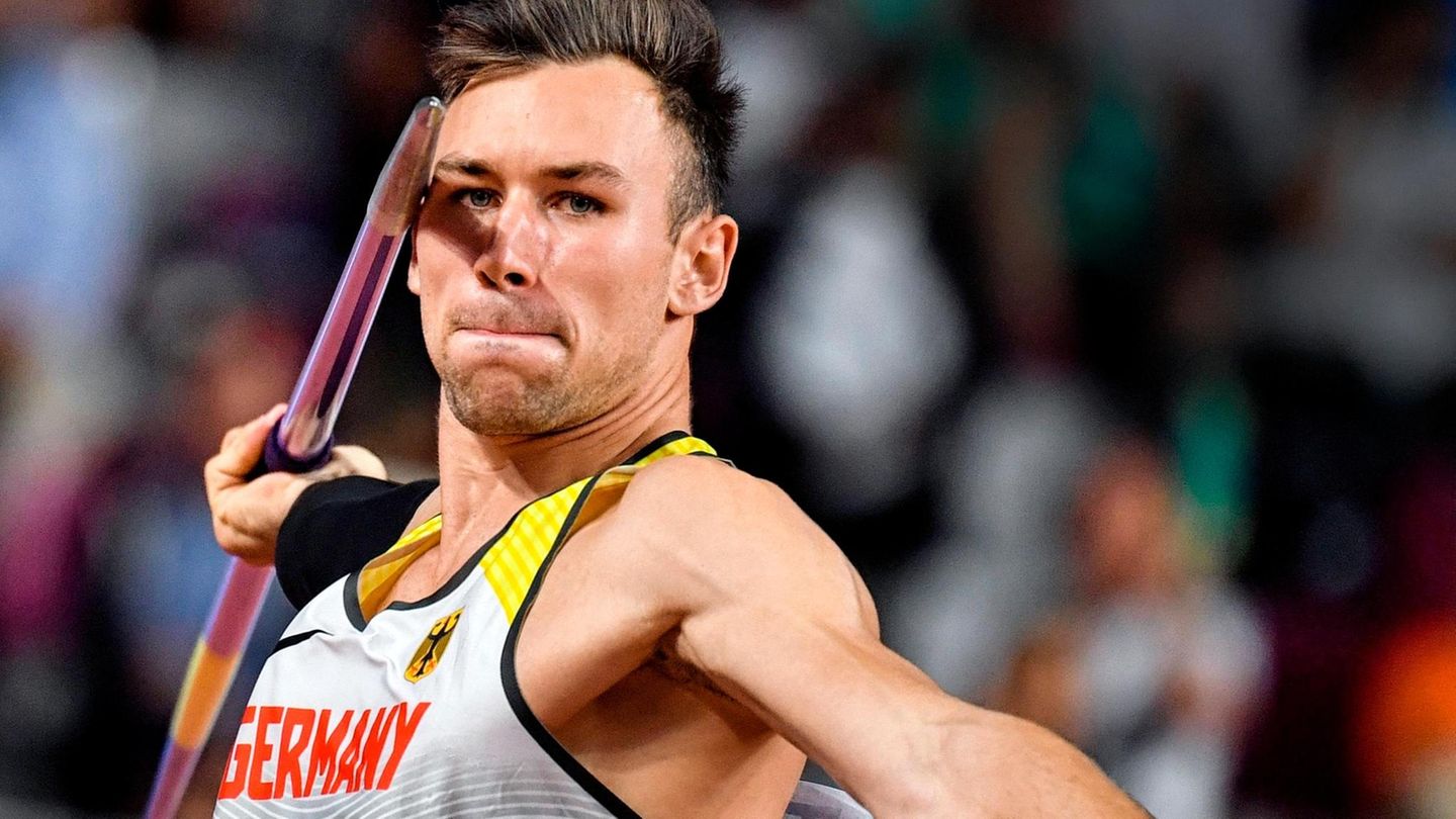 VOE 53/2019 Jahresendheft Germany's Niklas Kaul competes in the Men's Javelin Throw Decathlon heats at the 2019 IAAF Athletics World Championships at the Khalifa International stadium in Doha on October 3, 2019. (Photo by ANDREJ ISAKOVIC / AFP) Niklas Kaul bei seiner Paradedisziplin, dem Speerwurf