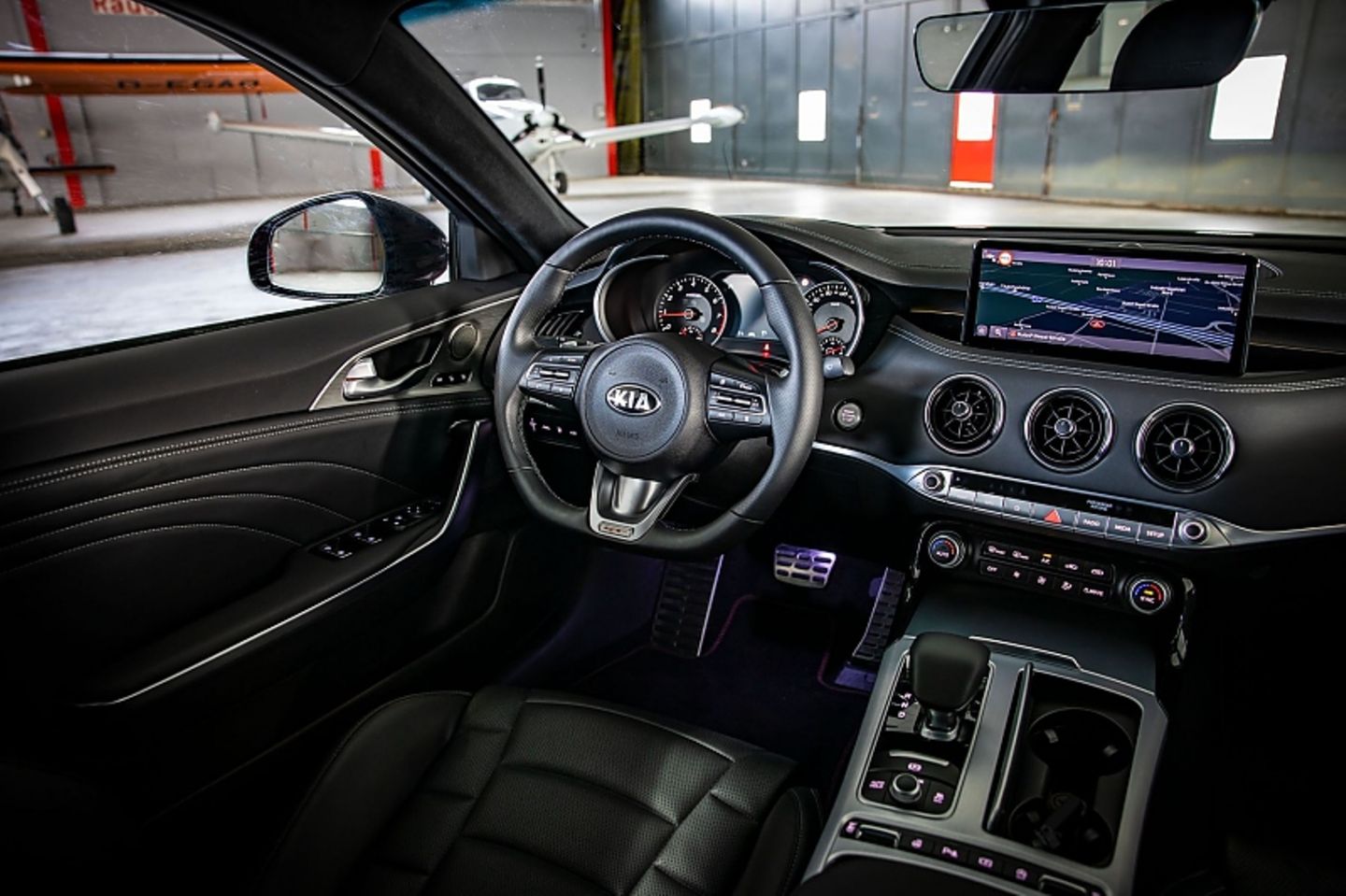Im Infotainment sind die aktuellen Konnektivitätsdienste
