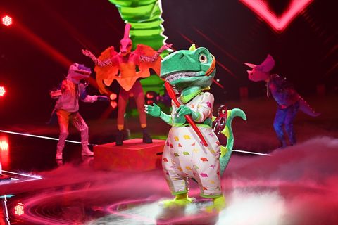 Die Figur "der Dinosaurier" tritt im Finale der ProSieben-Show "The Masked Singer" auf.
