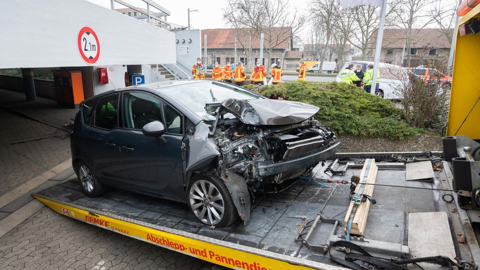 Wie Man Eine 18-Jährige Abschleppt Wie Man Eine 18-Jährige Abschleppt