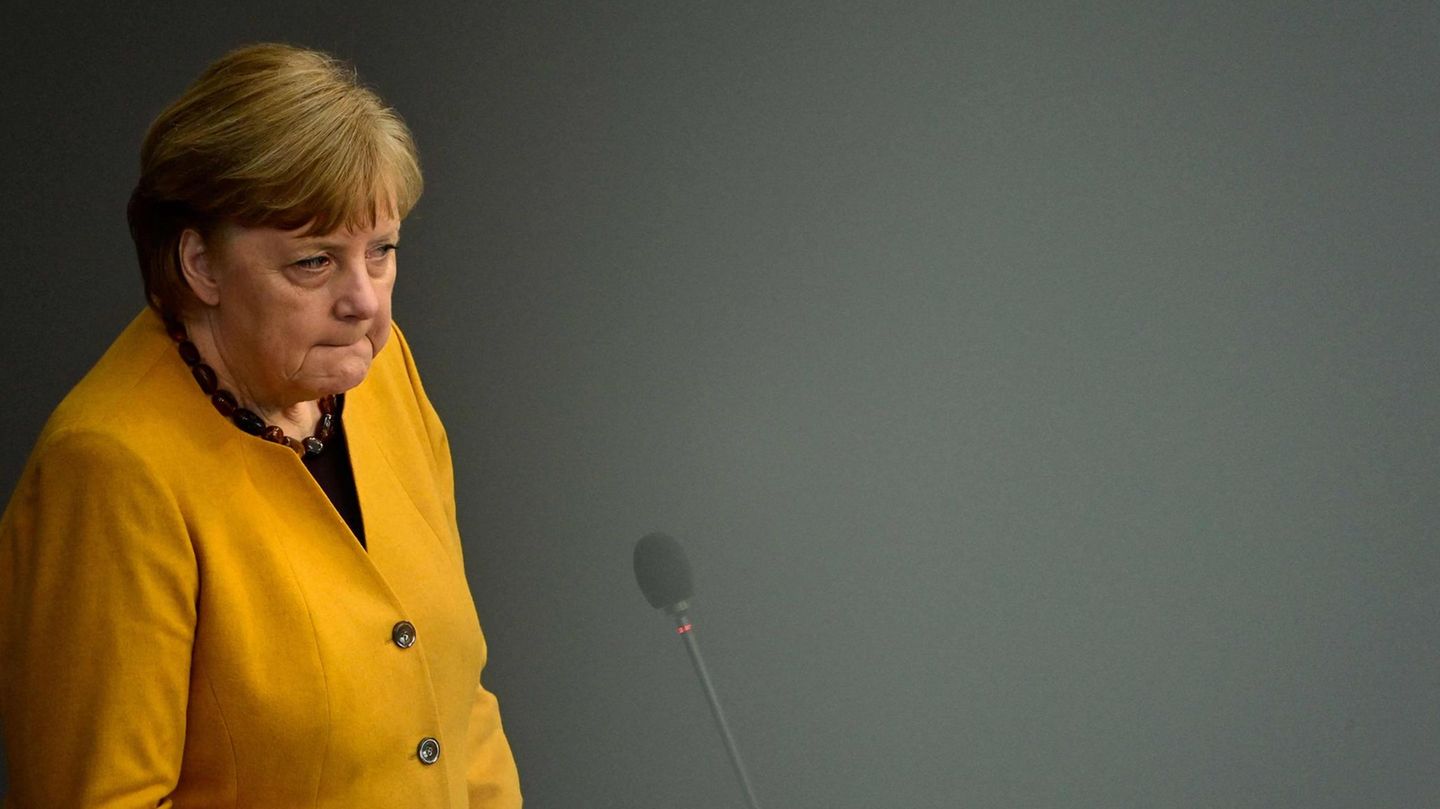 Bundeskanzlerin Angela Merkel (CDU) im Deutschen Bundestag