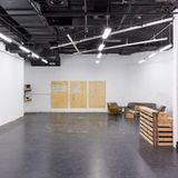 In der Bunkerhill Galerie treffen etablierte Künstler*innen auf Nachwuchstalente der Kunsthochschulen, begegnen sich Menschen aus allen Teilen der Gesellschaft zur Auseinandersetzung mit Kunst und Kultur.