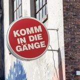 Das Gängeviertel sticht mit seinen alten Fachwerkhäusern und der urbanen Kunst schnell heraus. Die Unesco kürte das Gängeviertel 2012 zum "Ort kultureller Vielfalt".