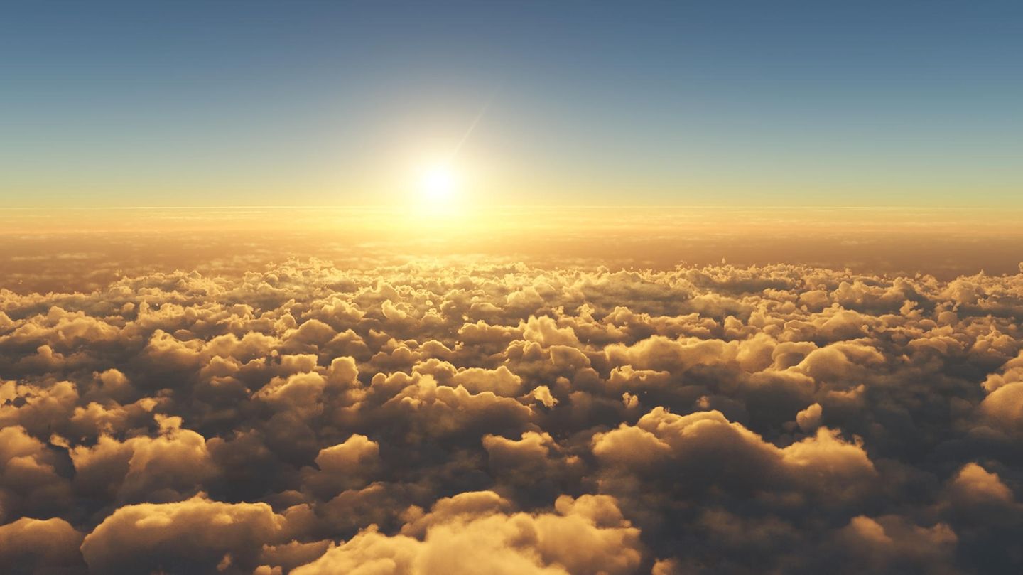 Wolken können die Erde vor zu viel Sonne schützen. 