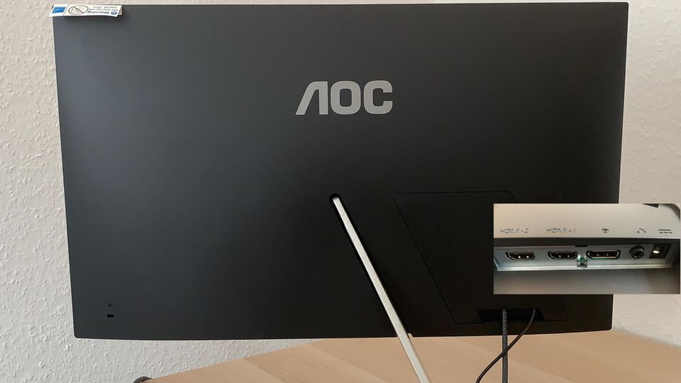 Die Rückseite des AOC Q27T1 Die Rückseite des AOC Q27T1