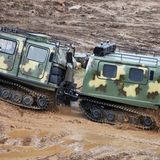 Die Kupplung zwischen den Modulen überträgt die Kraft des Motors, mit ihr wird auch gelenkt.