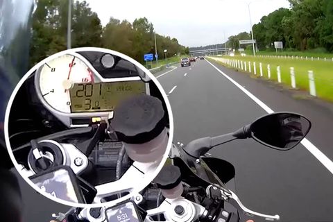 Motorradfahrer nach Wheelie festgenommen