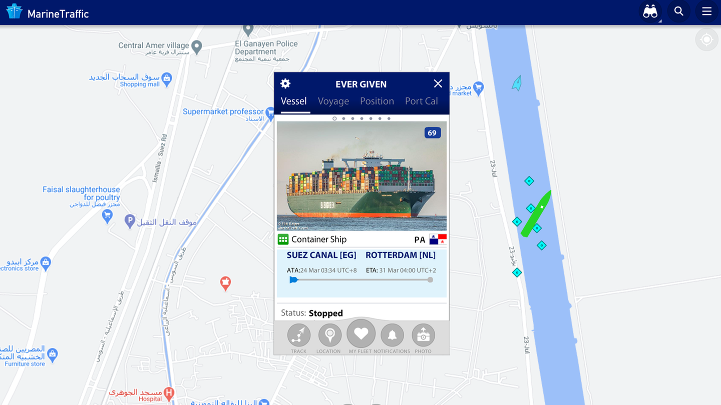 Die "Ever Given" war auf dem Weg von Yangshan nach Rotterdam, als sie zwischen der Kanaleinfahrt bei Suez und den Bitterseen am Dienstagfrüh auf Grund lief.