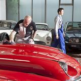 Wartung und Inspektion klassischer Automobile werden auch in Zukunft im Autohaus stattfinden