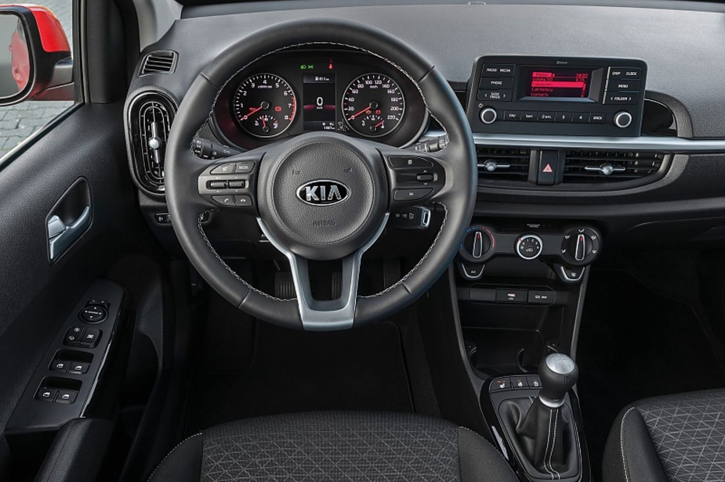 Das Lenkrad liegt gut in der Hand - in der GT-Version ist es unten abgeflacht