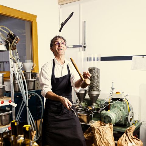 Stefan Preker, Ölmühle, Plan B, vom Artisten zum Ölmühlenbetreiber