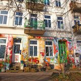 Eines der ehemals besetzten Häuser in der Hafenstraße. Unweit der Reeperbahn gilt die Straße seit den 80er Jahren als Schauplatz der Hausbesetzerszene.